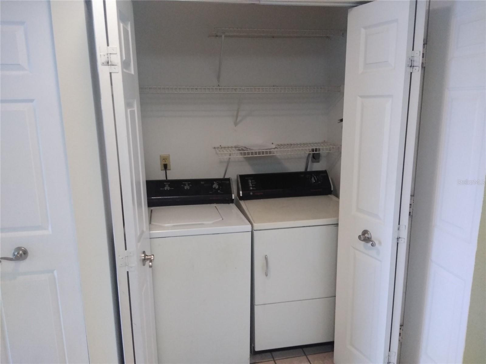 Image 30 of 33 For 2400 Feather Sound Drive 526