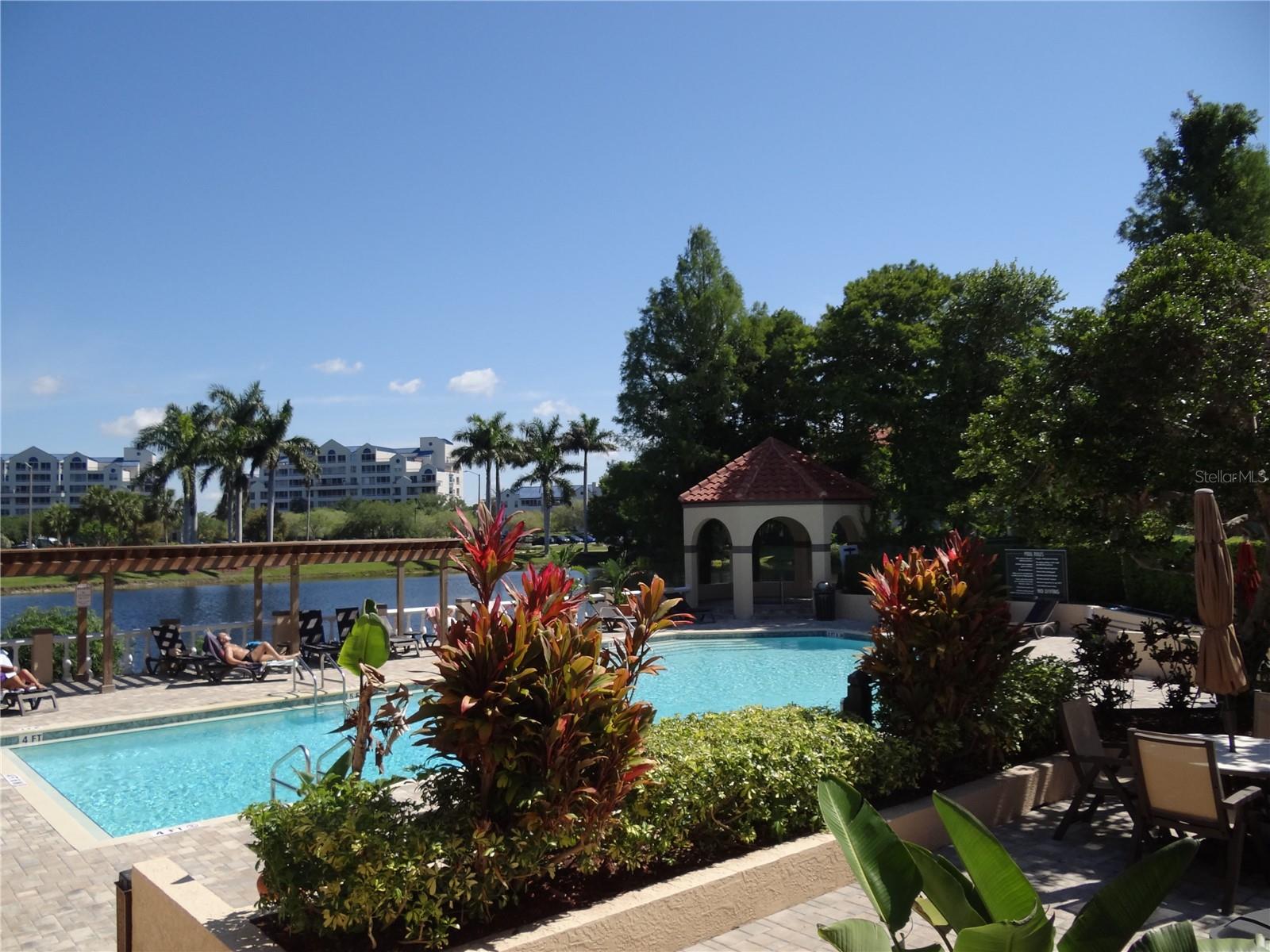 Image 8 of 33 For 2400 Feather Sound Drive 526