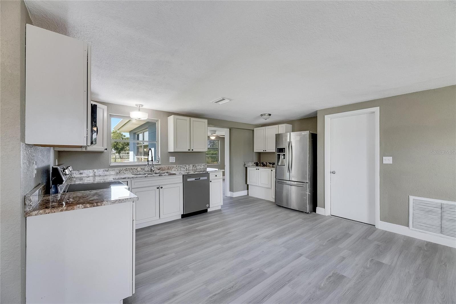 Image 12 of 42 For 4923 Alcea Street