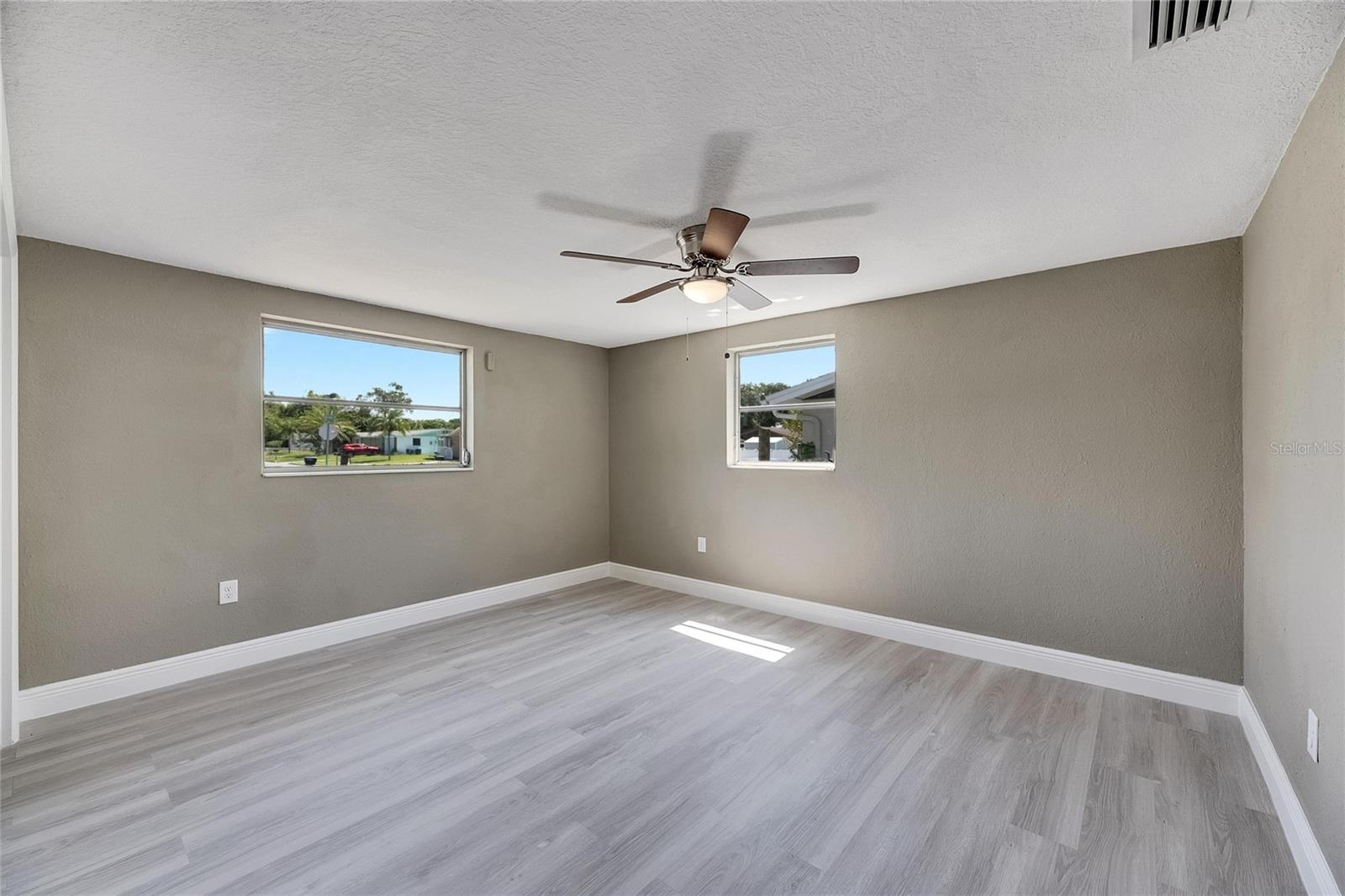 Image 15 of 42 For 4923 Alcea Street