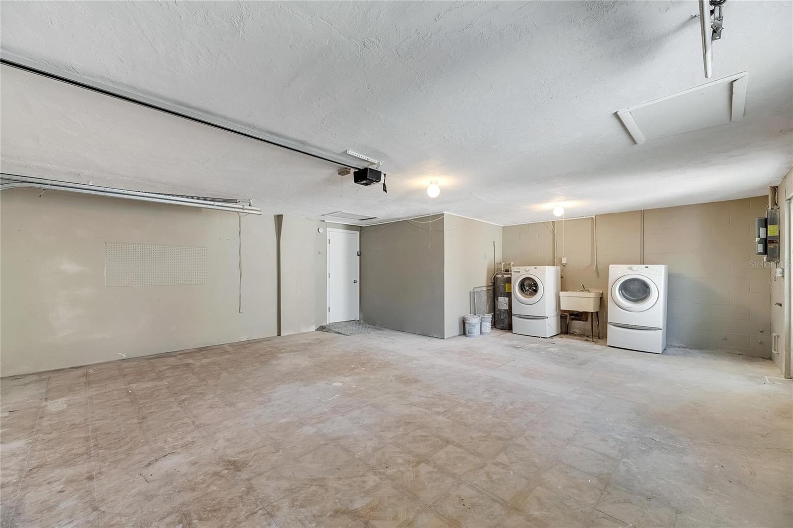 Image 31 of 42 For 4923 Alcea Street