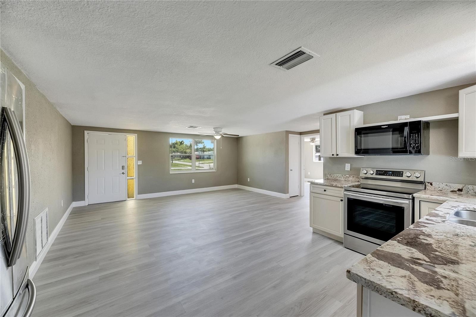 Image 7 of 42 For 4923 Alcea Street