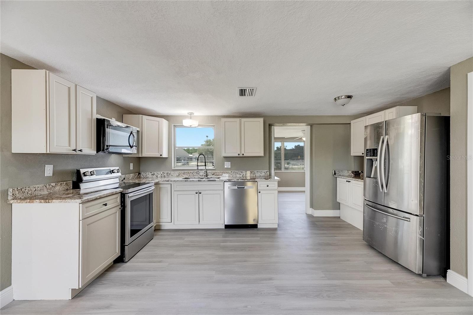 Image 8 of 42 For 4923 Alcea Street