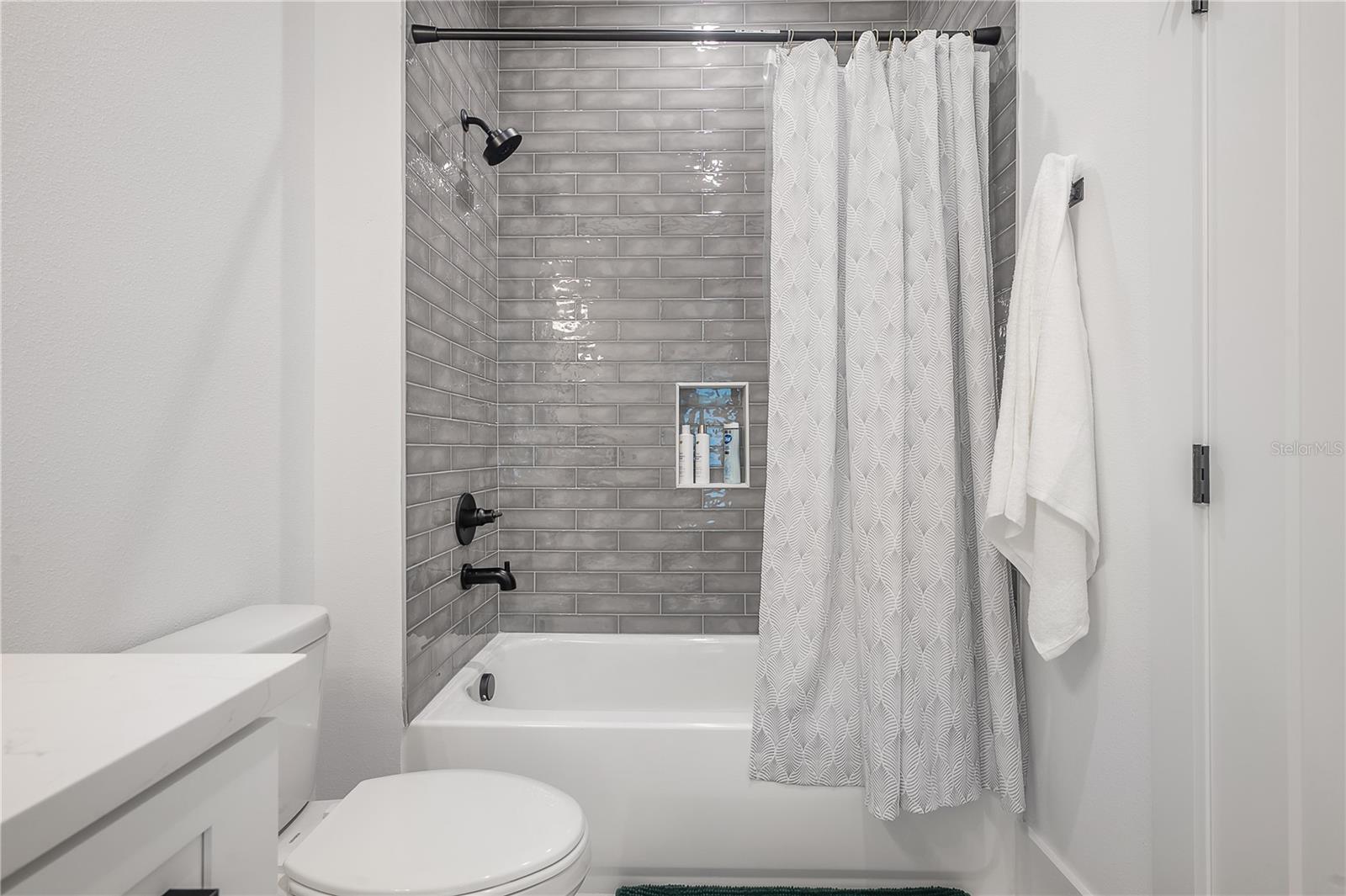 Image 66 of 69 For 807 Ida Street 2