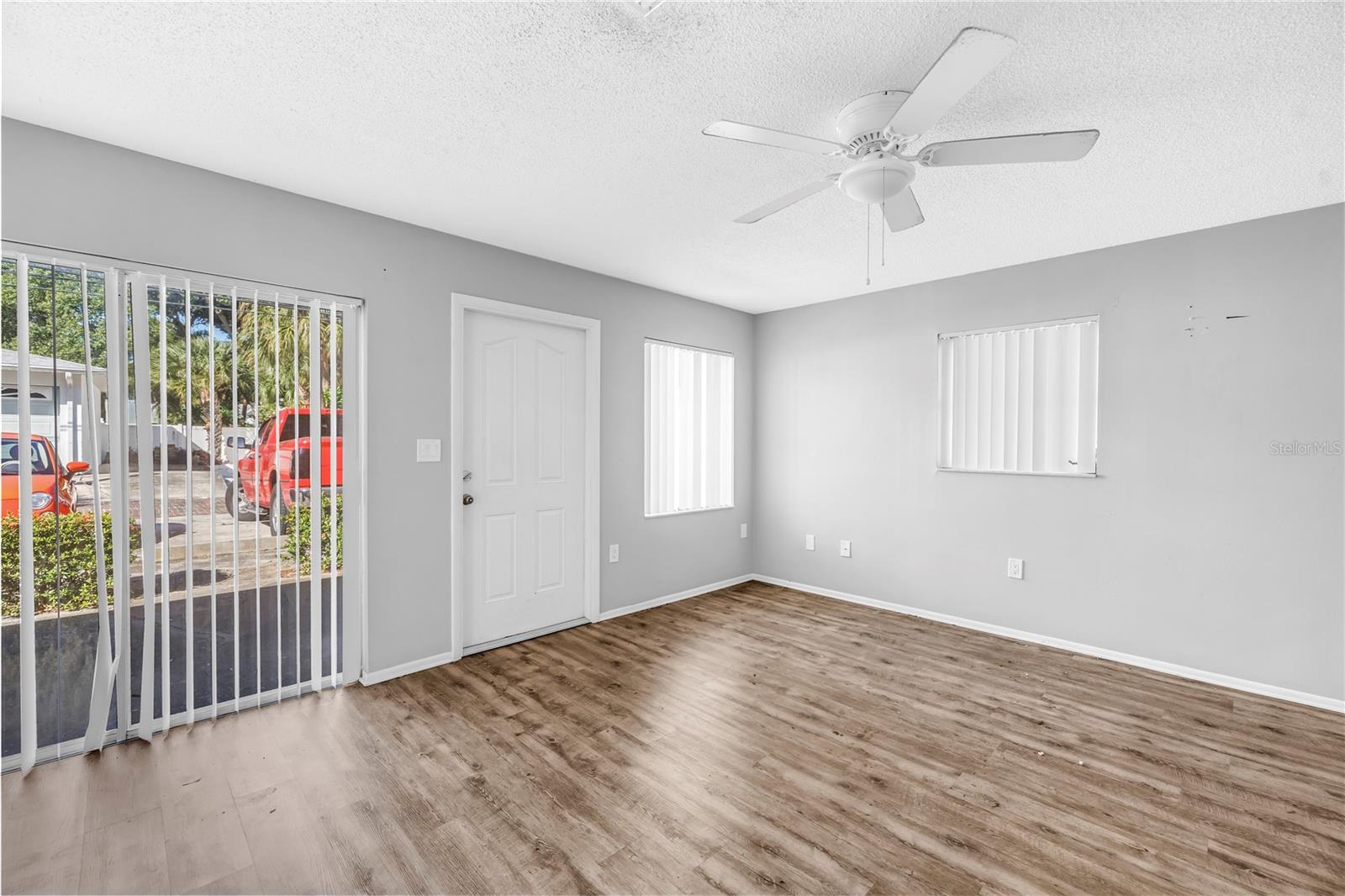 Image 13 of 24 For 135 6th Avenue N