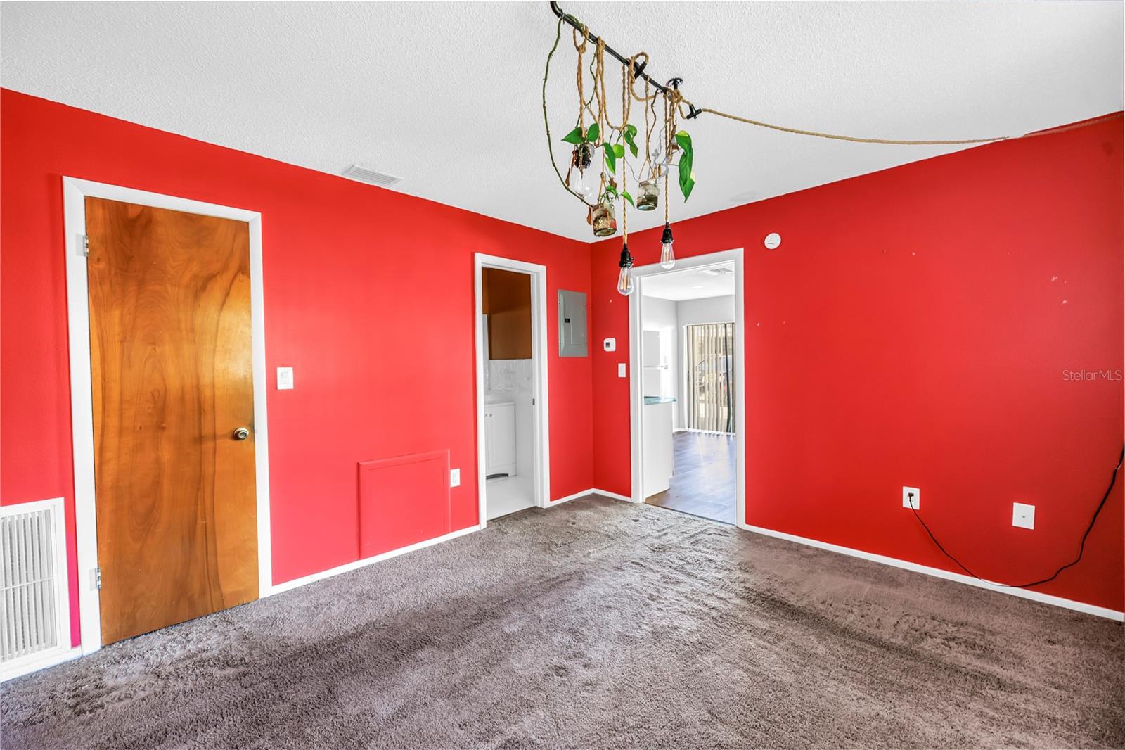 Image 17 of 24 For 135 6th Avenue N