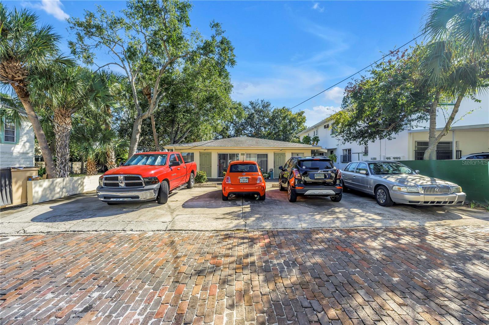 Image 21 of 24 For 135 6th Avenue N