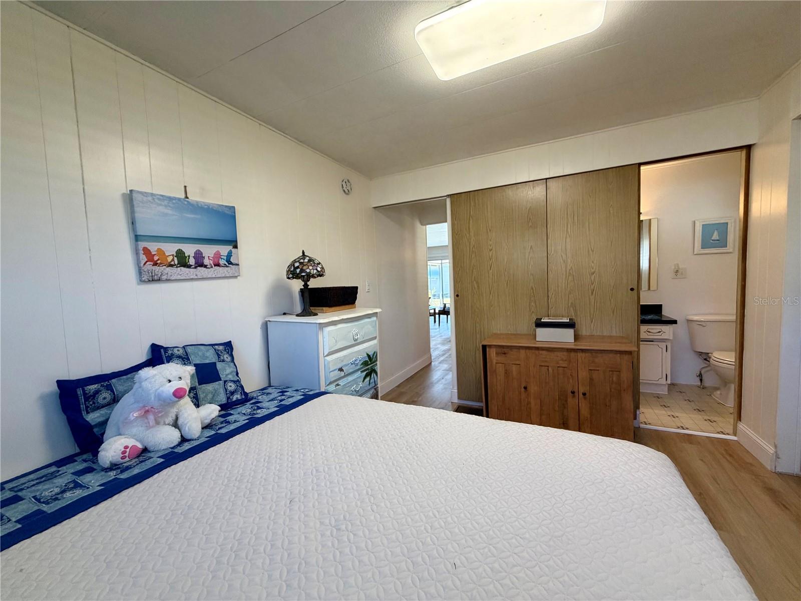 Listing photo id 14 for 10399 67th Avenue 127