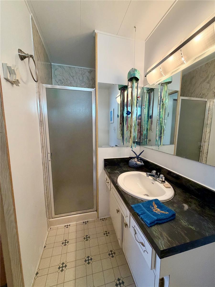 Listing photo id 17 for 10399 67th Avenue 127