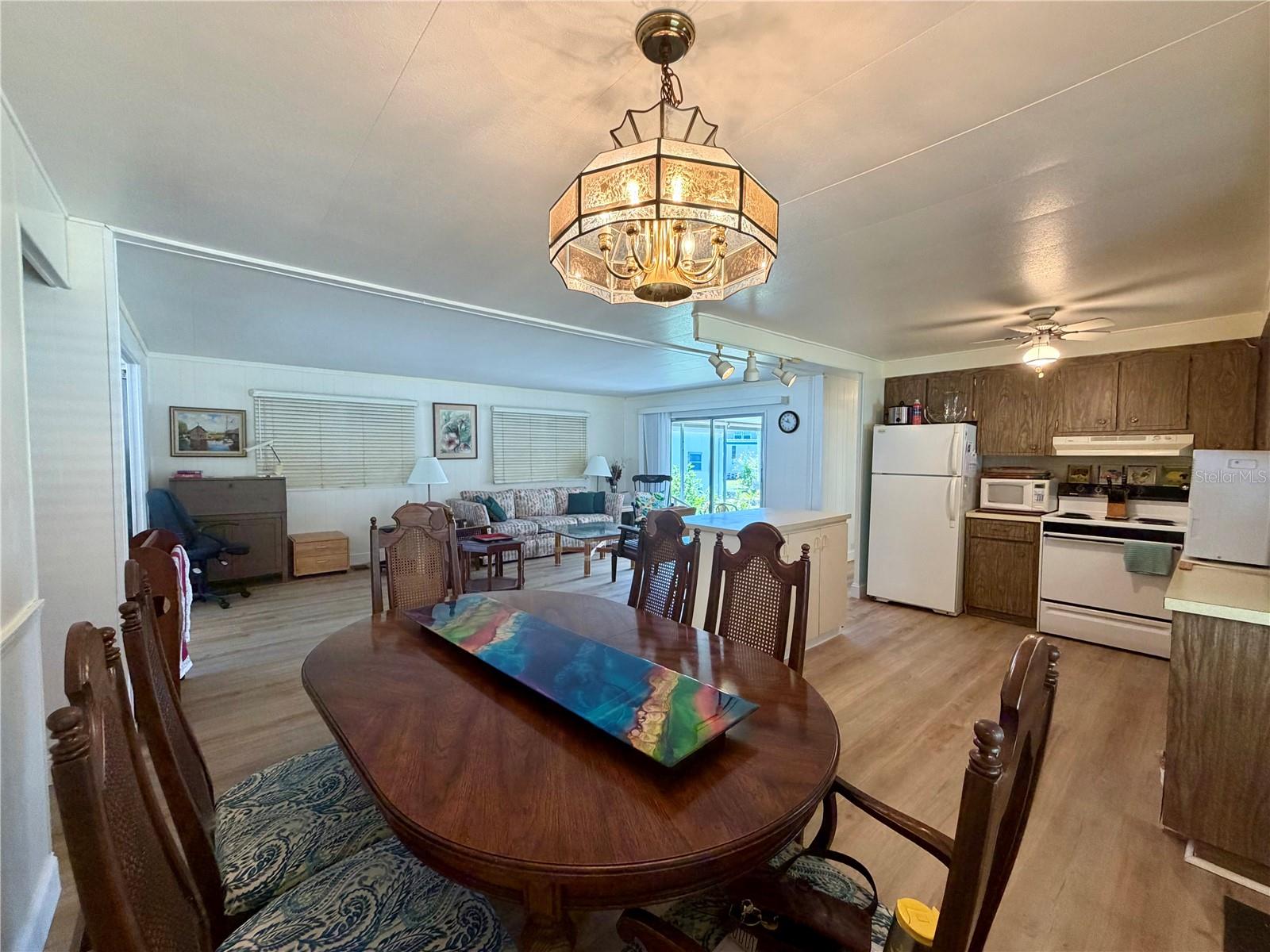 Listing photo id 0 for 10399 67th Avenue 127