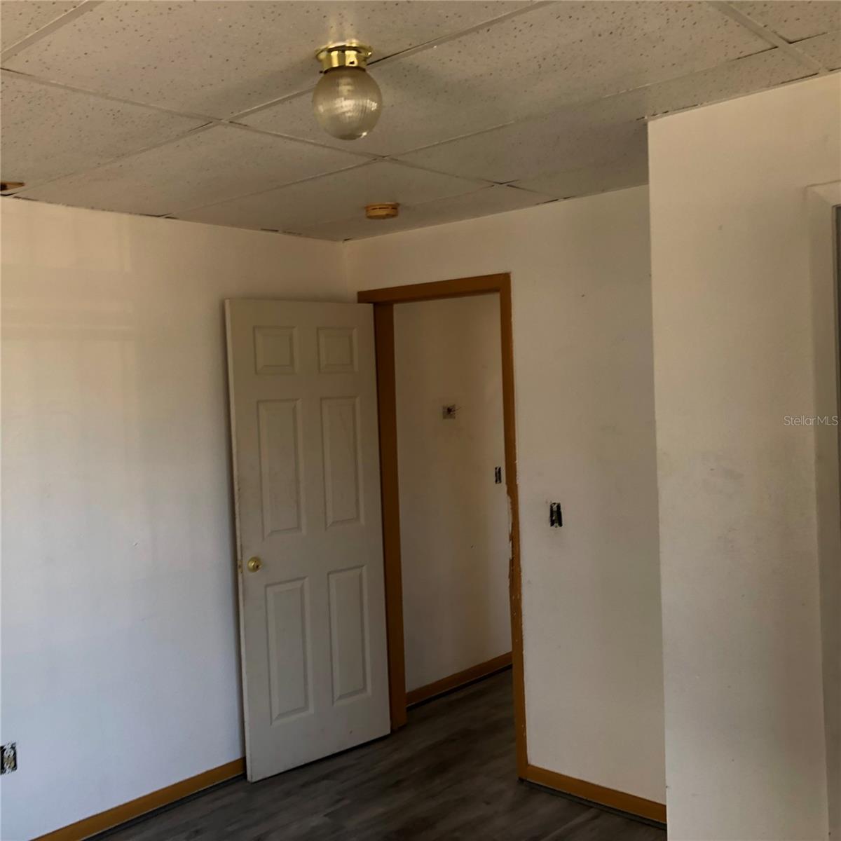 Image 6 of 11 For 1903 Saint Joseph Street