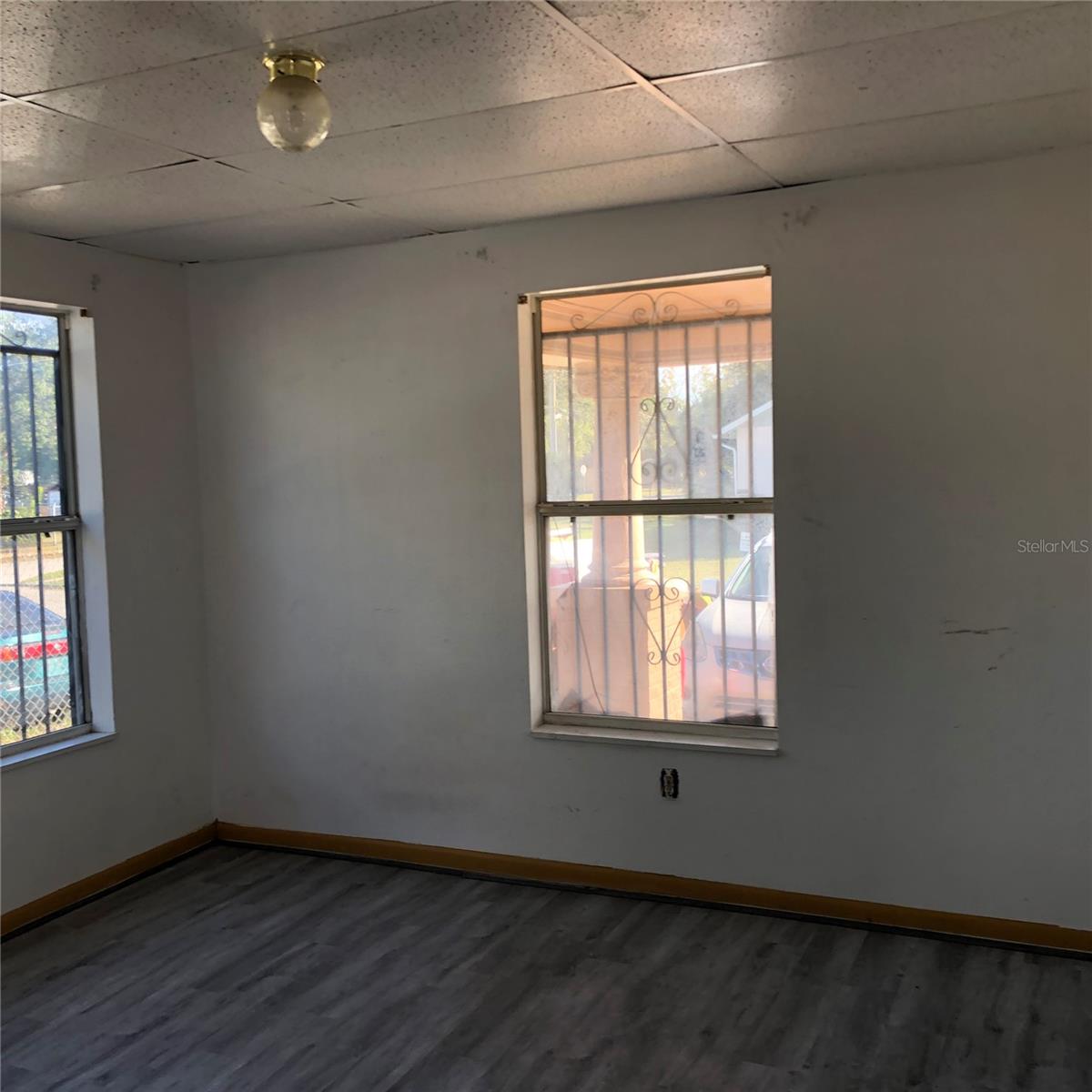 Image 7 of 11 For 1903 Saint Joseph Street