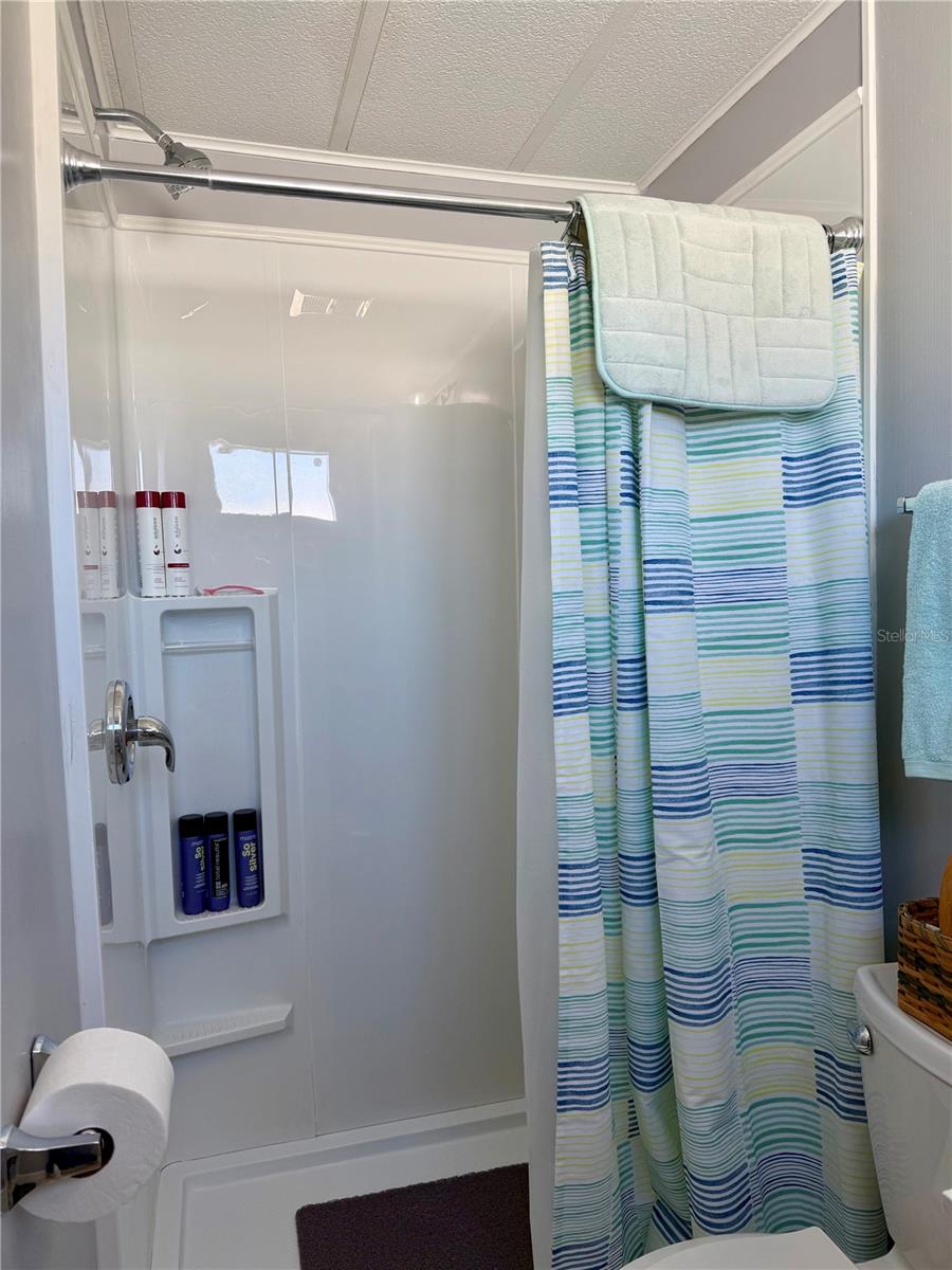 Image 11 of 27 For 10399 67th Avenue 78