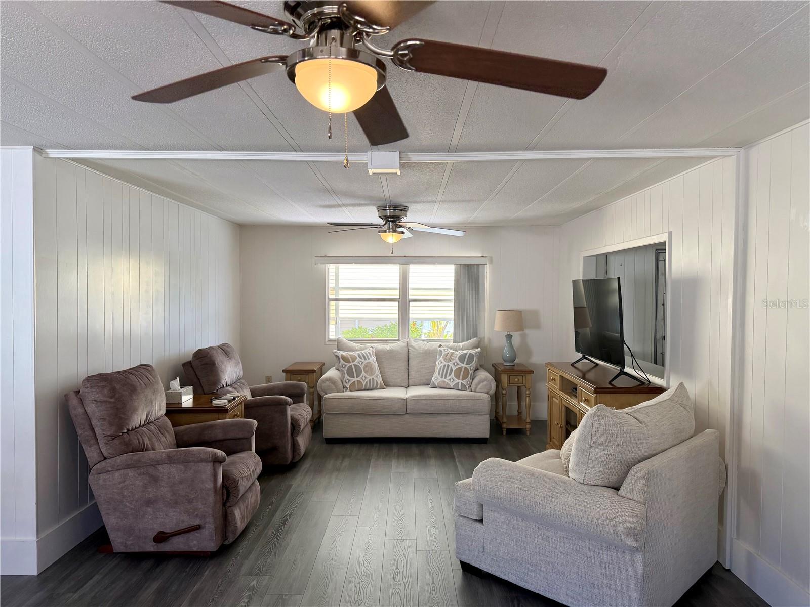 Image 2 of 27 For 10399 67th Avenue 78