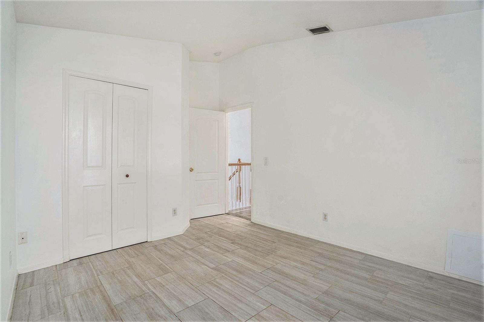 Image 21 of 31 For 10438 Blackmore Drive