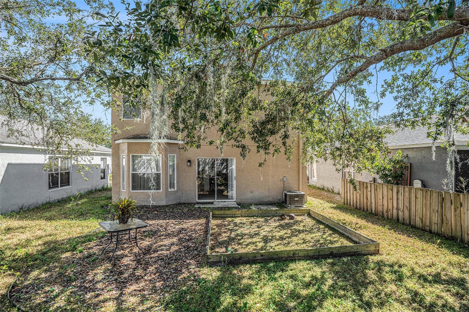 Image 24 of 31 For 10438 Blackmore Drive