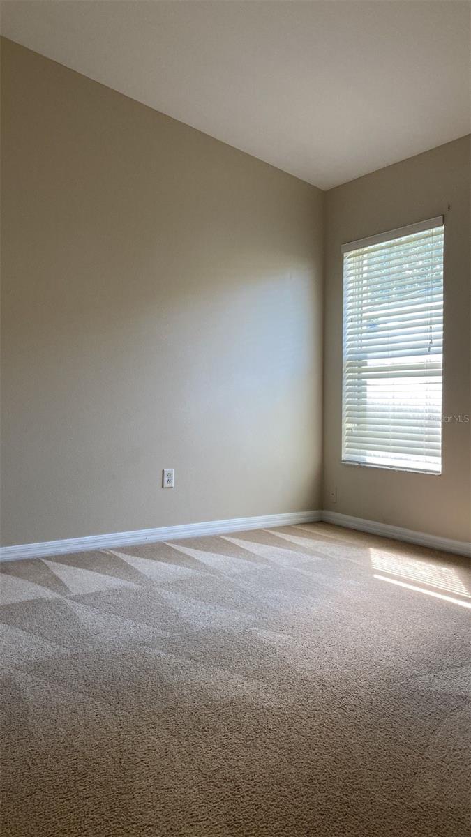 Image 16 of 24 For 19044 Dunlap Court