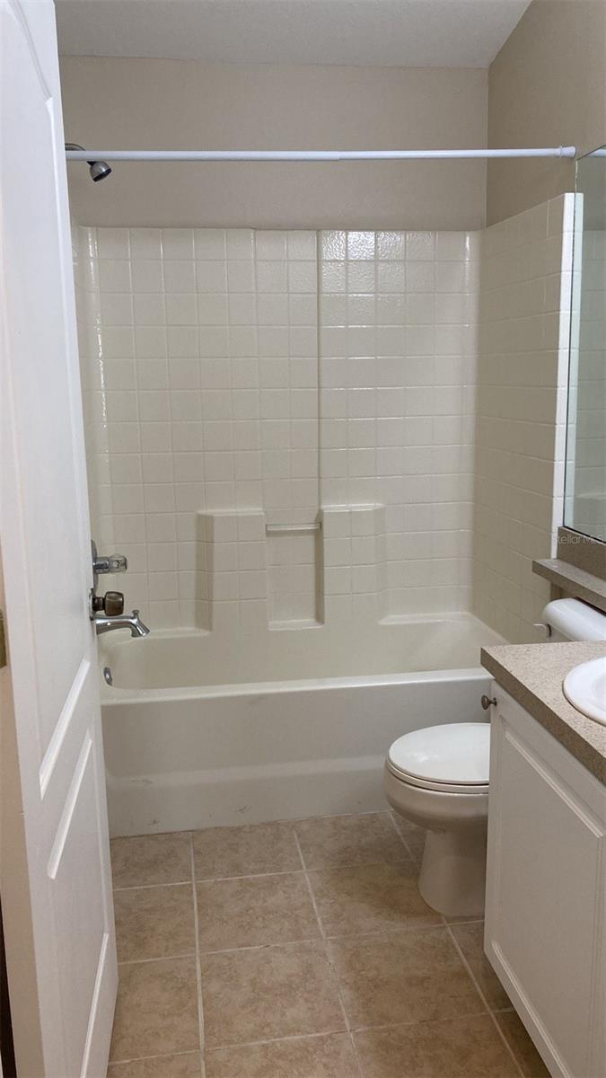 Image 21 of 24 For 19044 Dunlap Court