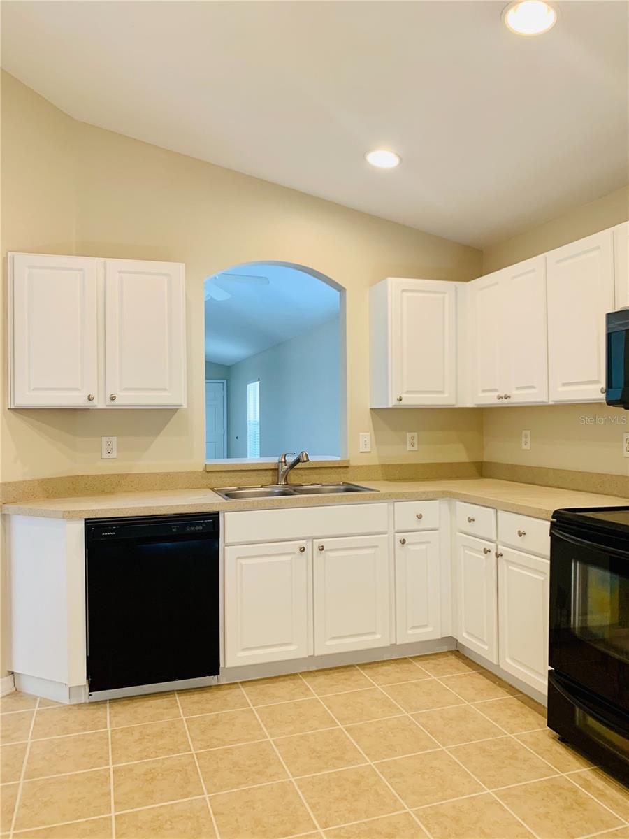 Image 5 of 24 For 19044 Dunlap Court