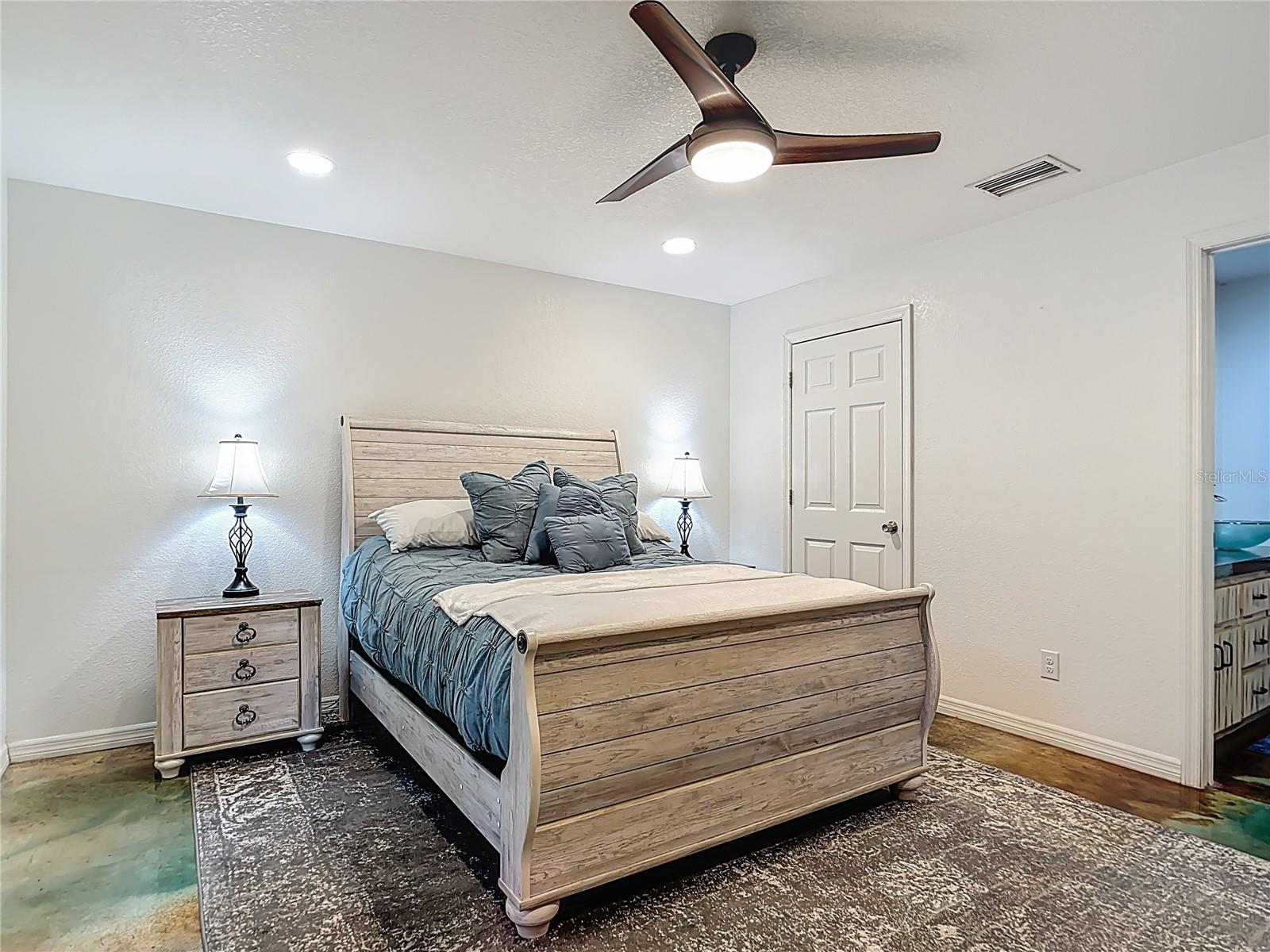 Image 27 of 64 For 3114 Brown Road