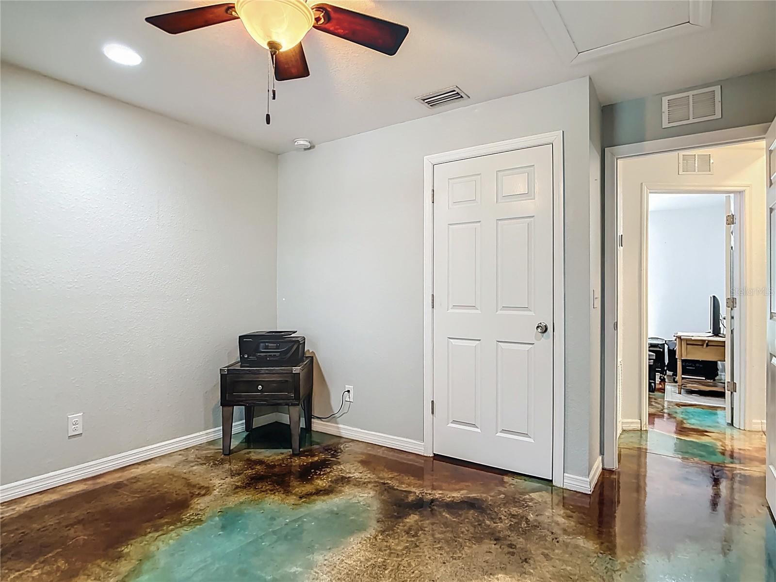 Image 34 of 64 For 3114 Brown Road