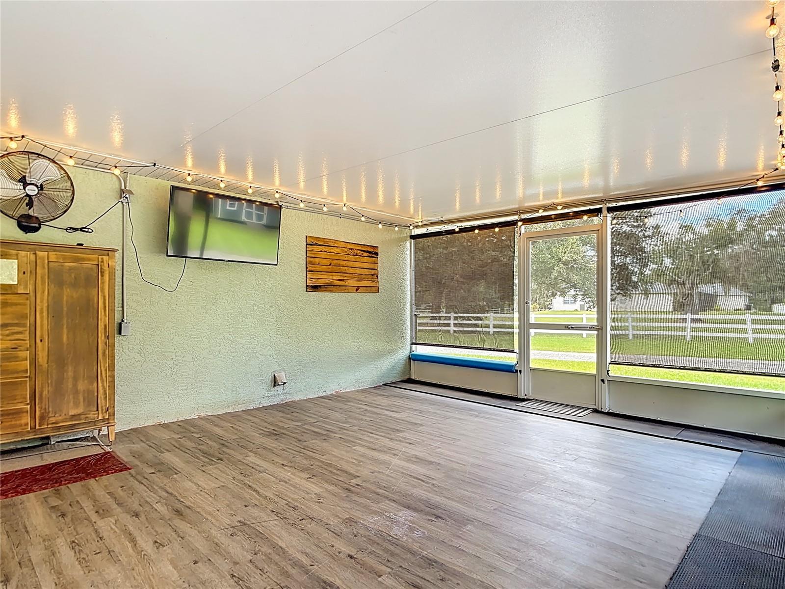 Image 40 of 64 For 3114 Brown Road