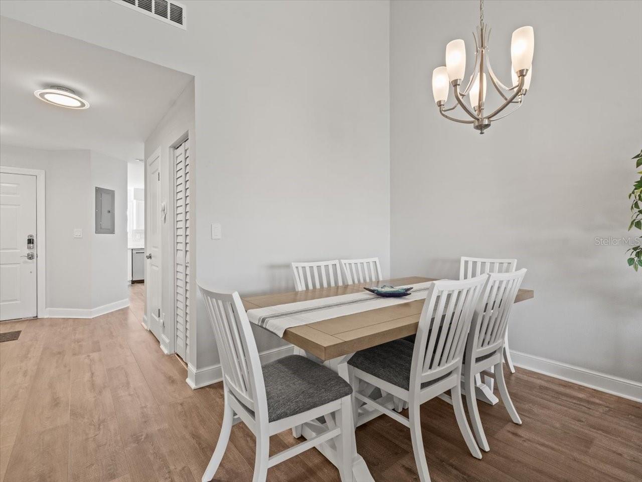 Image 15 of 50 For 5900 Bahia Del Mar Circle 238