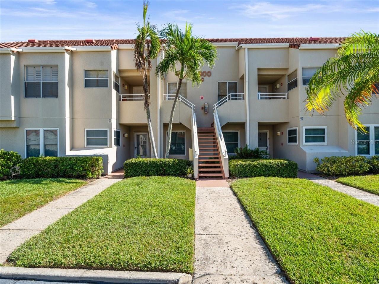 Image 3 of 50 For 5900 Bahia Del Mar Circle 238