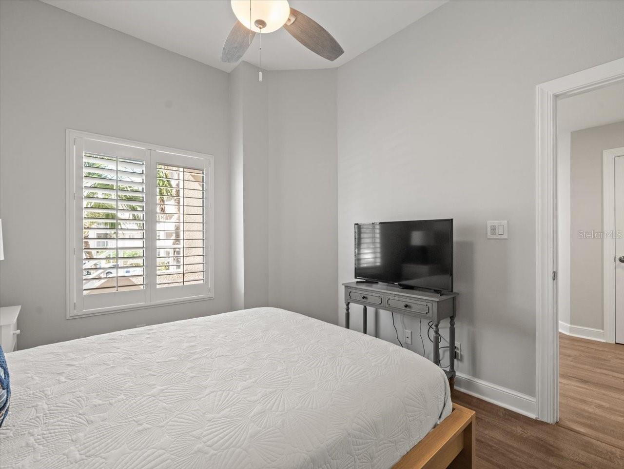 Image 34 of 50 For 5900 Bahia Del Mar Circle 238