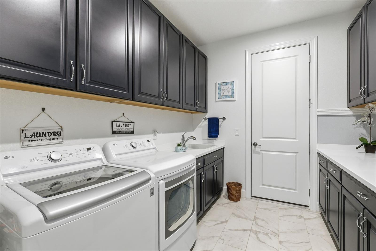 Image 31 of 44 For 10819 Wicker Park Place