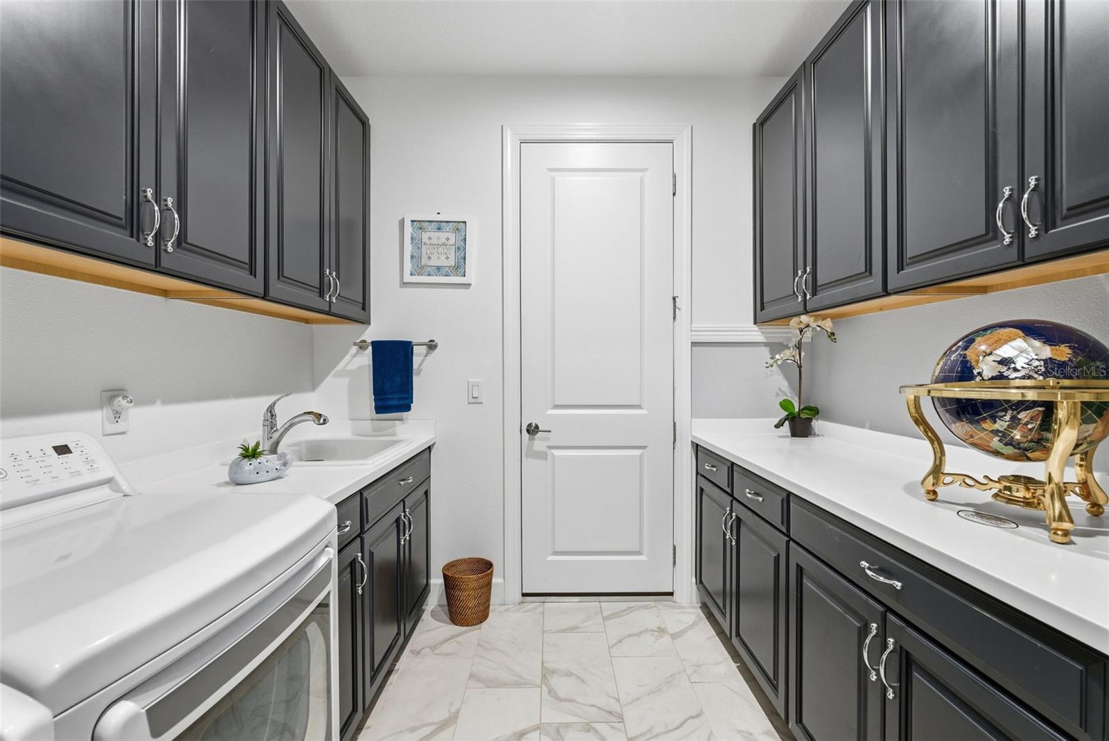 Image 32 of 44 For 10819 Wicker Park Place