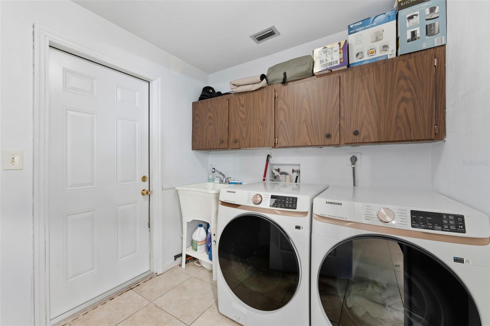 Image 31 of 39 For 2401 26th Avenue S