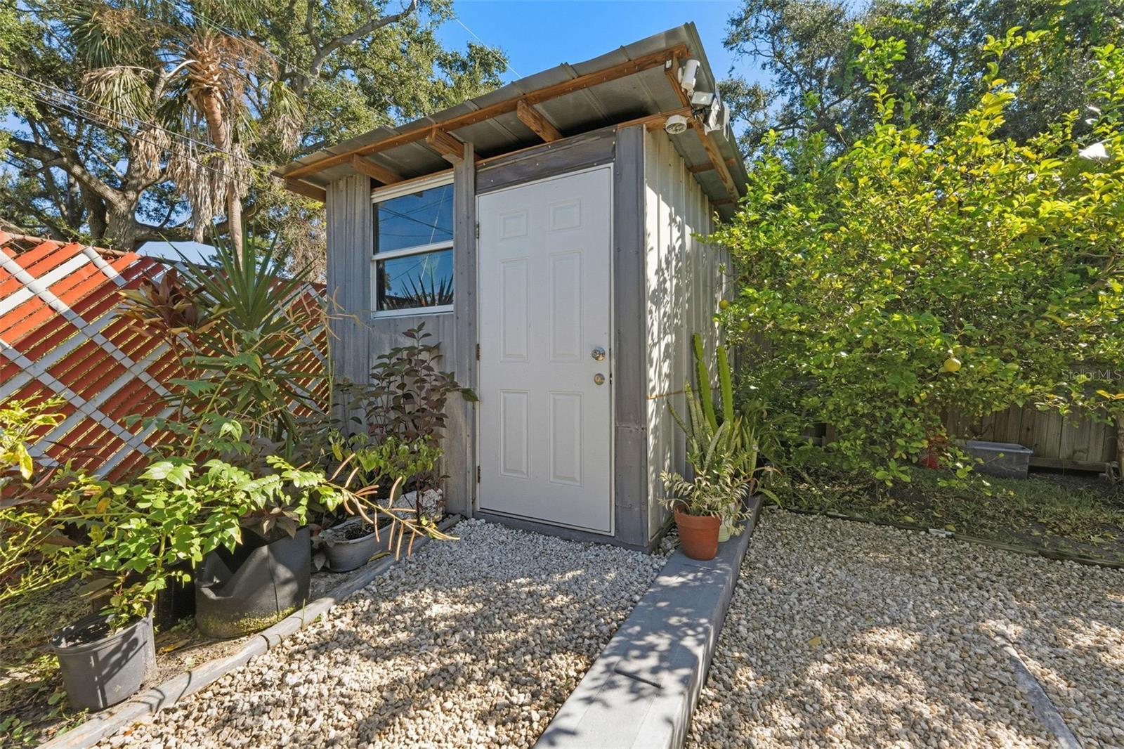 Image 32 of 39 For 2401 26th Avenue S