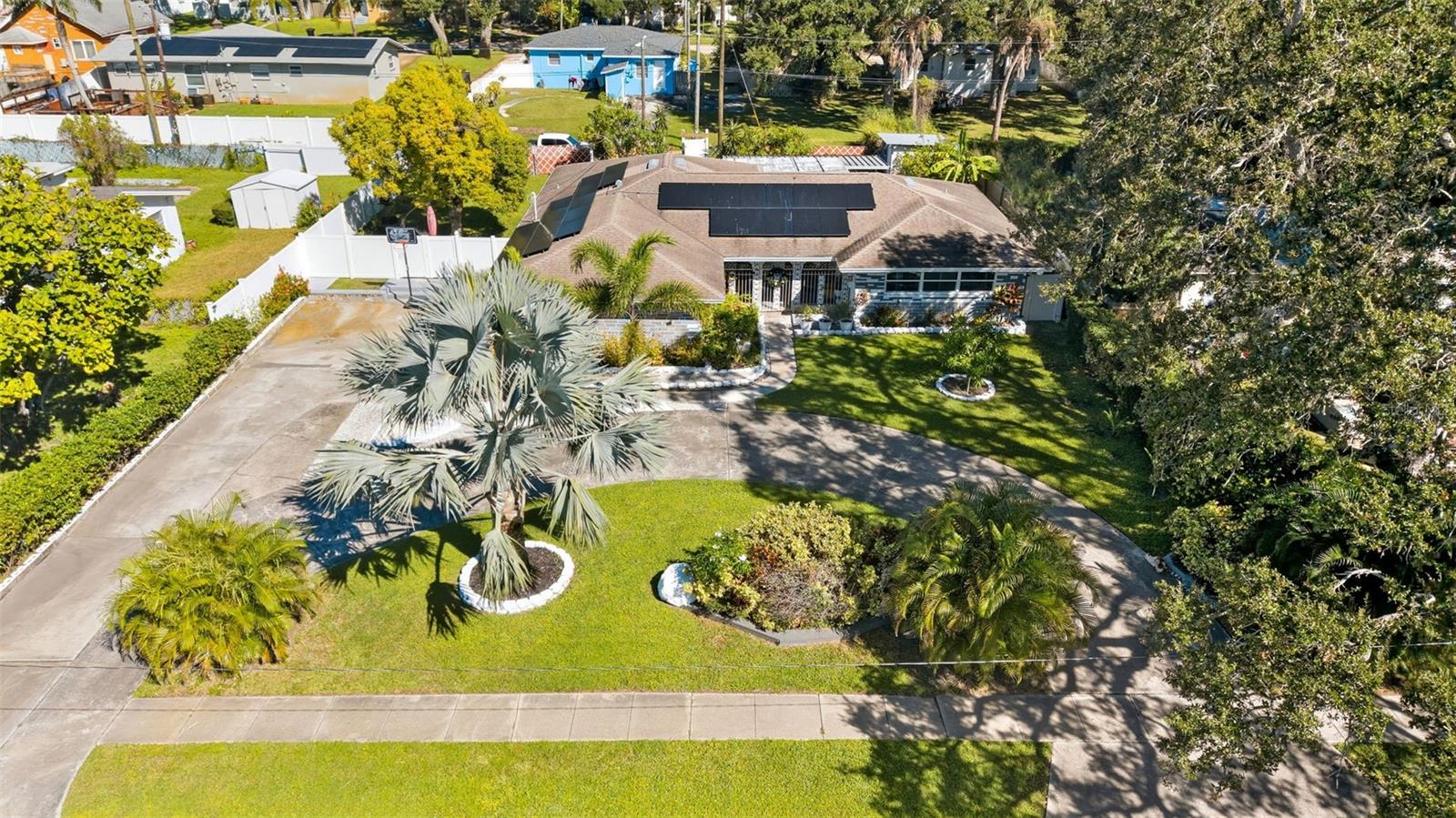 Image 4 of 39 For 2401 26th Avenue S