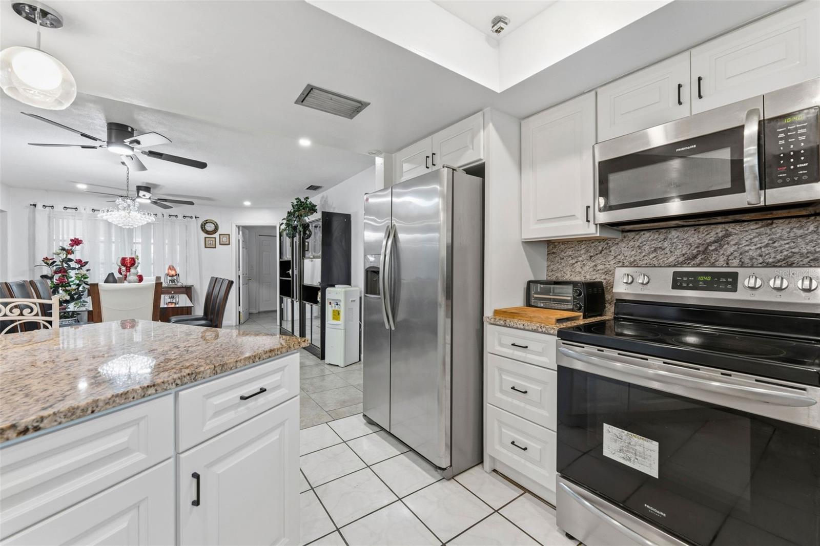Image 7 of 39 For 2401 26th Avenue S