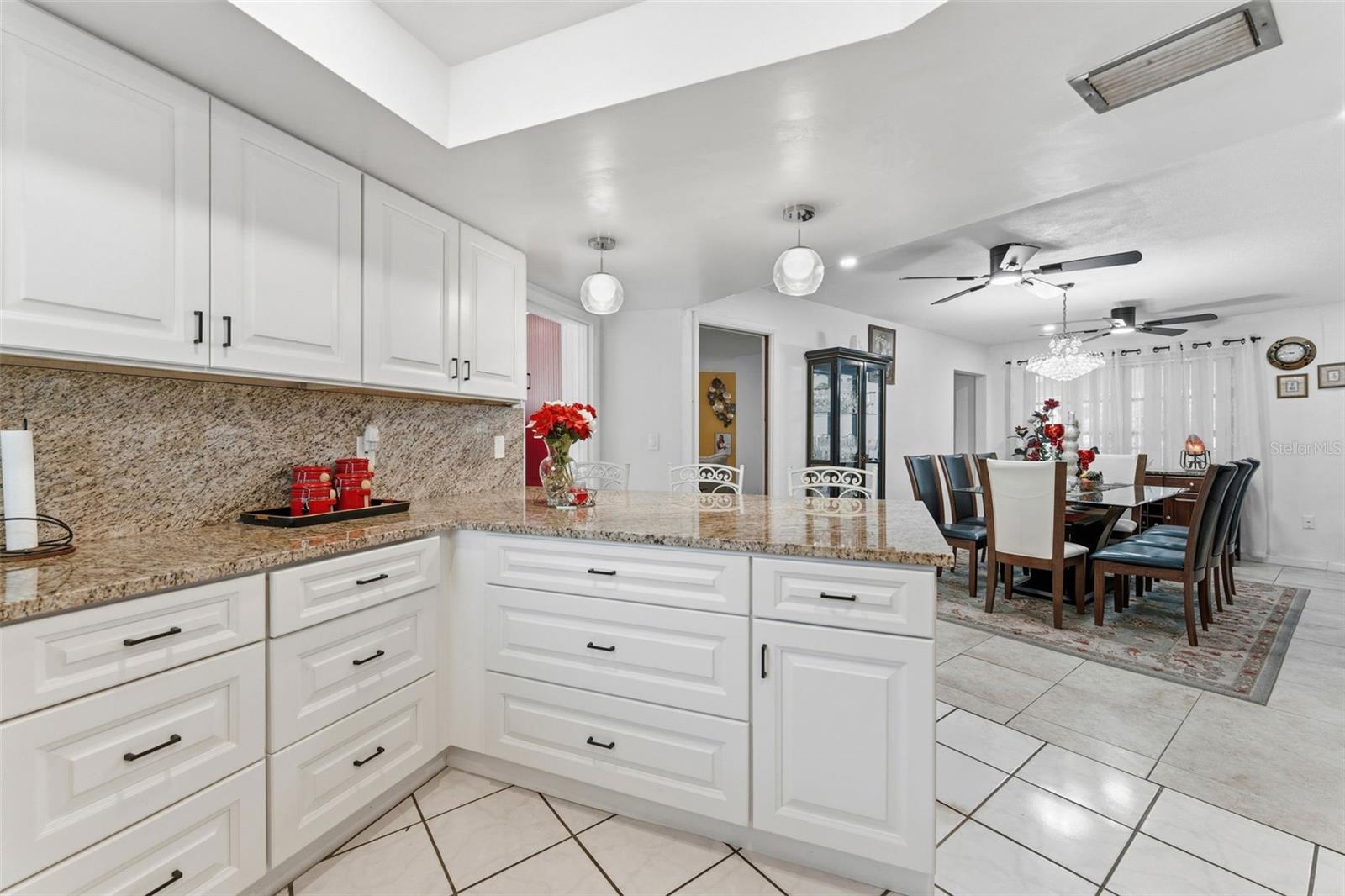 Image 9 of 39 For 2401 26th Avenue S