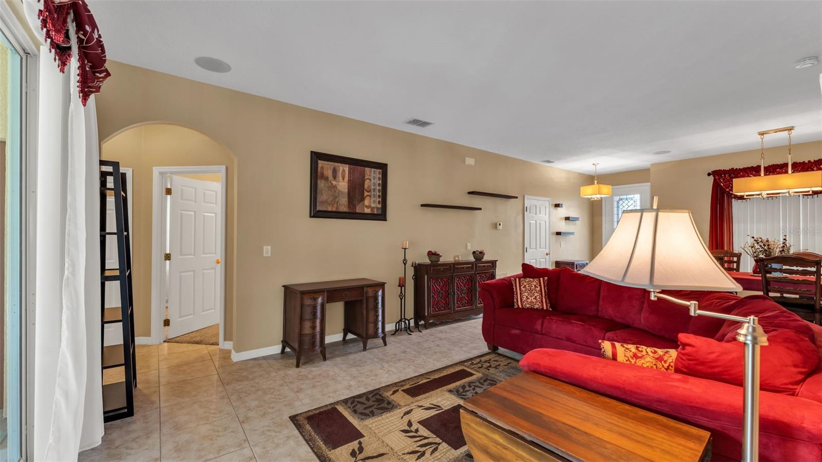 Image 11 of 64 For 1915 Acacia Drive