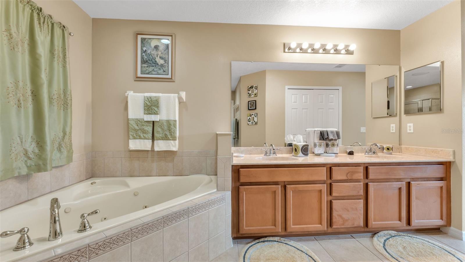Image 31 of 64 For 1915 Acacia Drive
