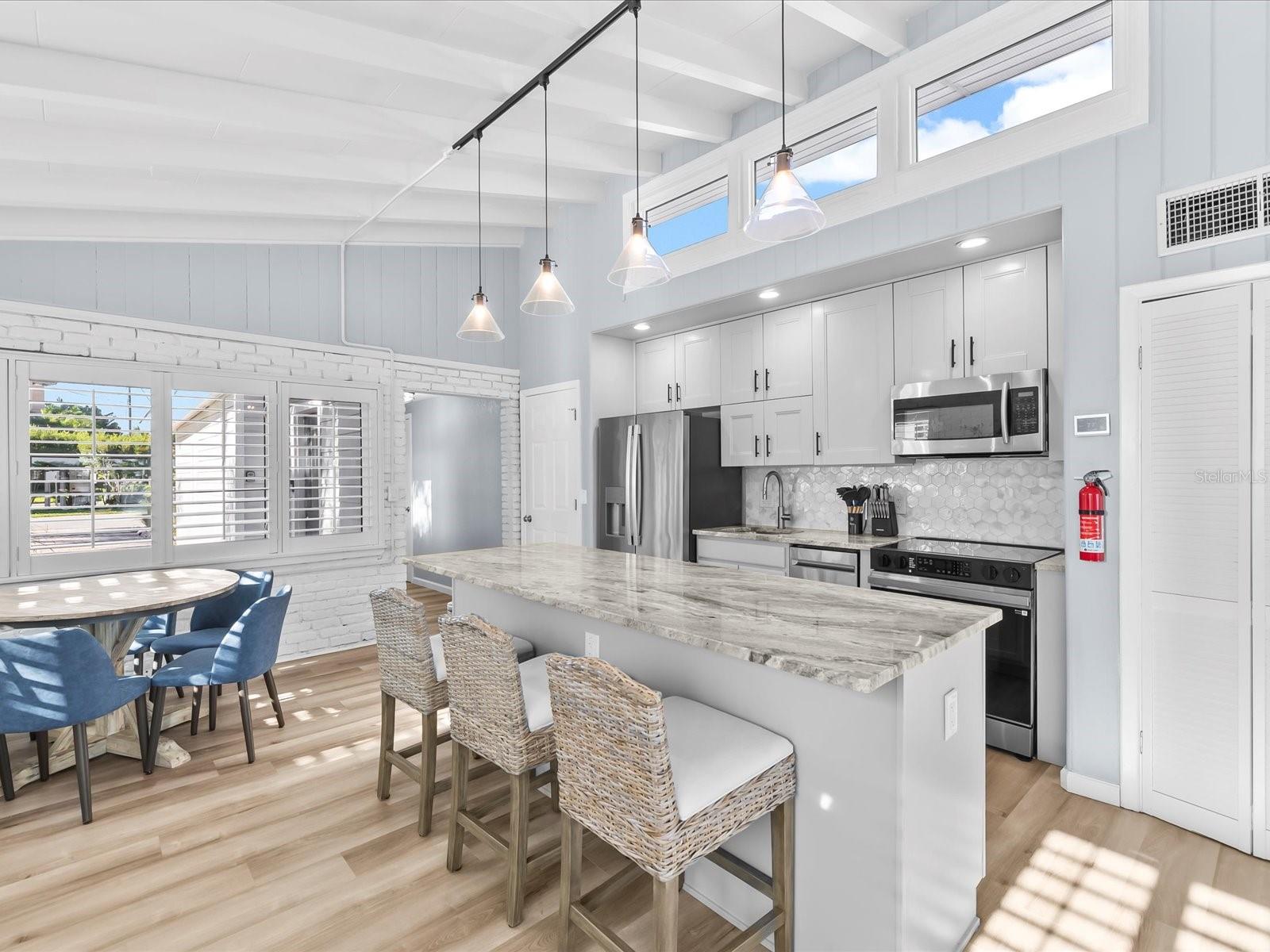 Image 12 of 77 For 454 20th Avenue