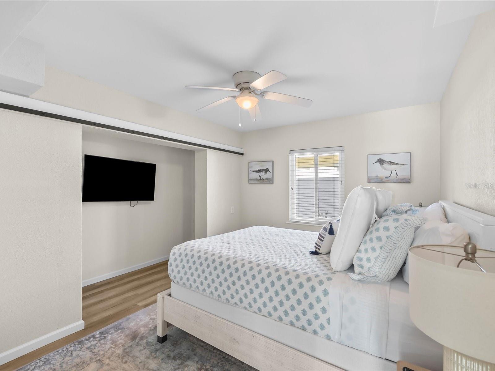 Image 25 of 77 For 454 20th Avenue