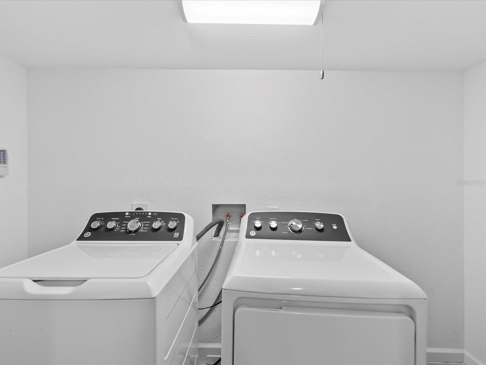 Image 29 of 77 For 454 20th Avenue