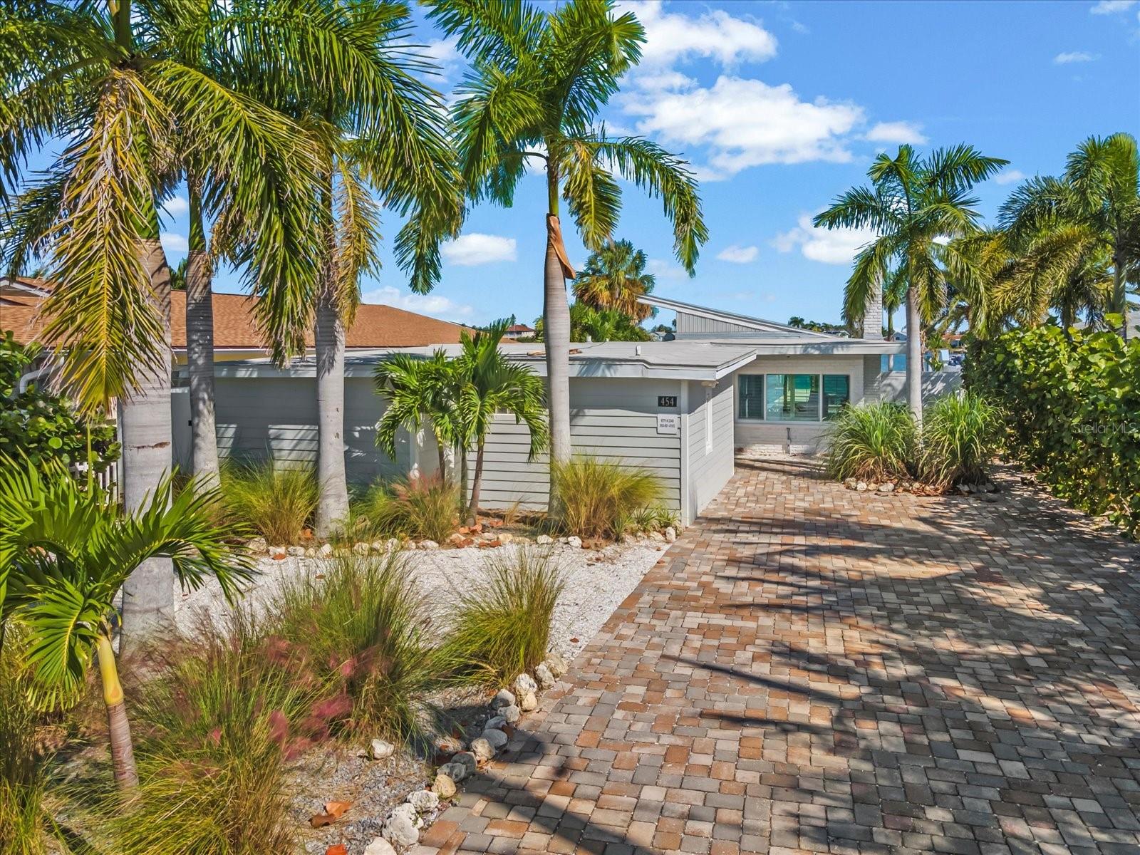 Image 46 of 77 For 454 20th Avenue