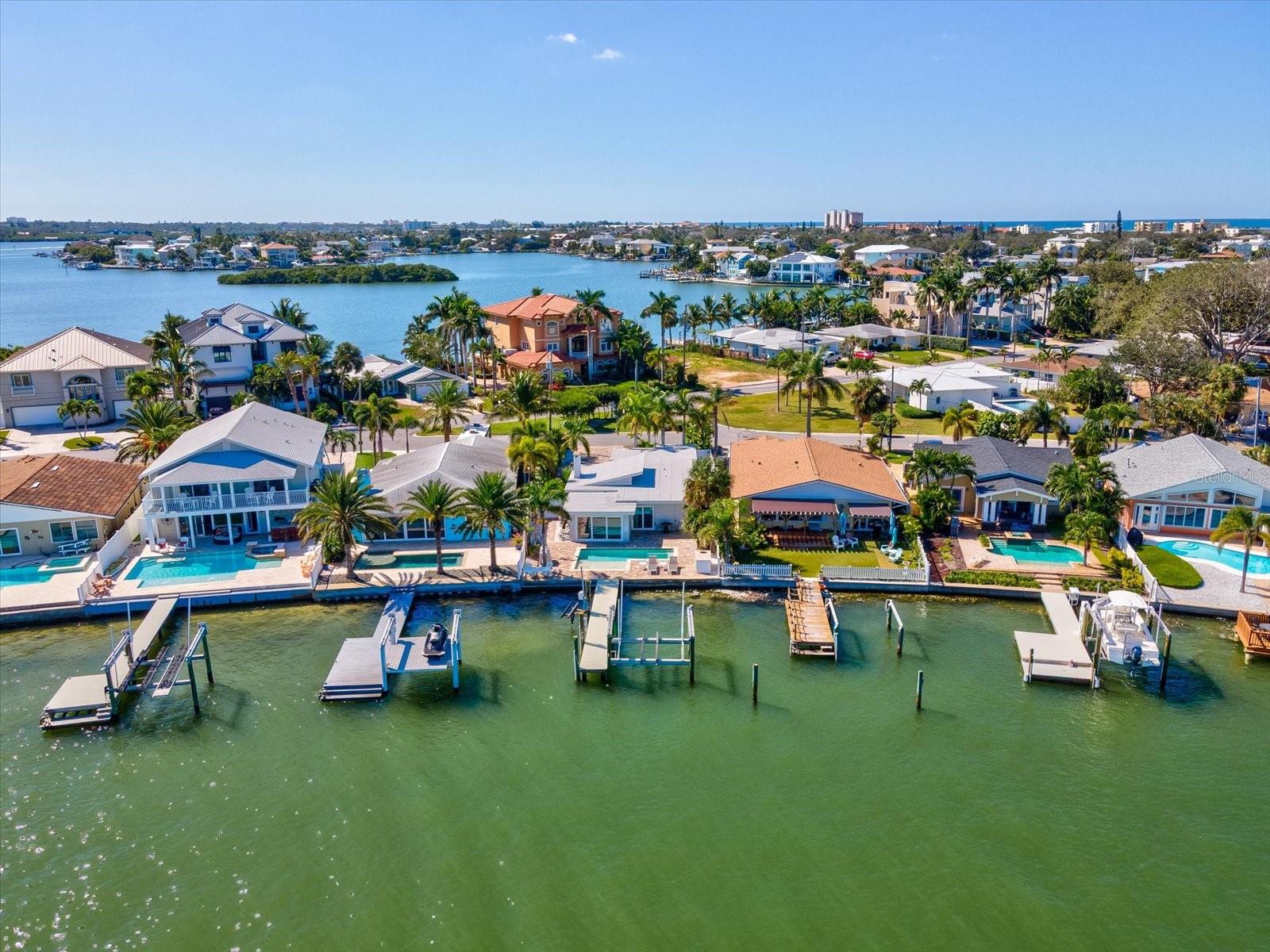 Image 62 of 77 For 454 20th Avenue