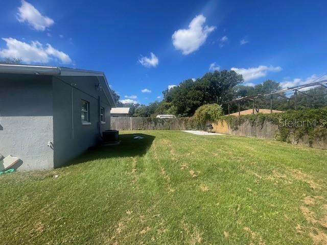 Image 21 of 22 For 7712 Deleuil Avenue