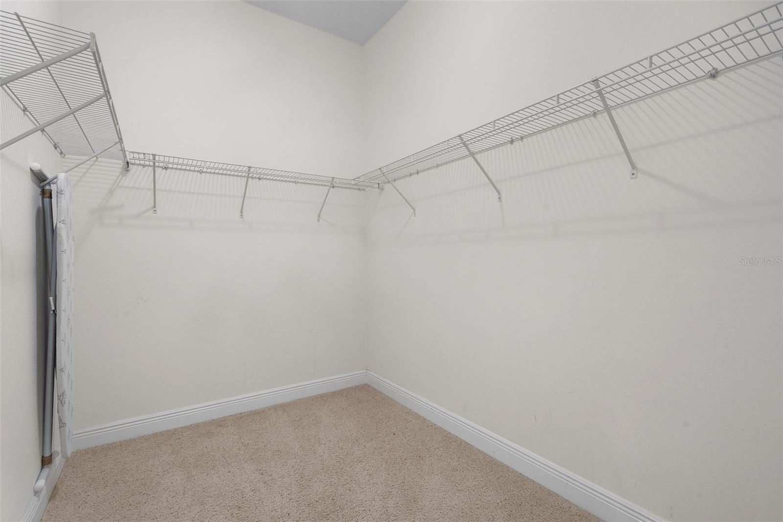 Image 21 of 34 For 628 Cleveland Street 1507