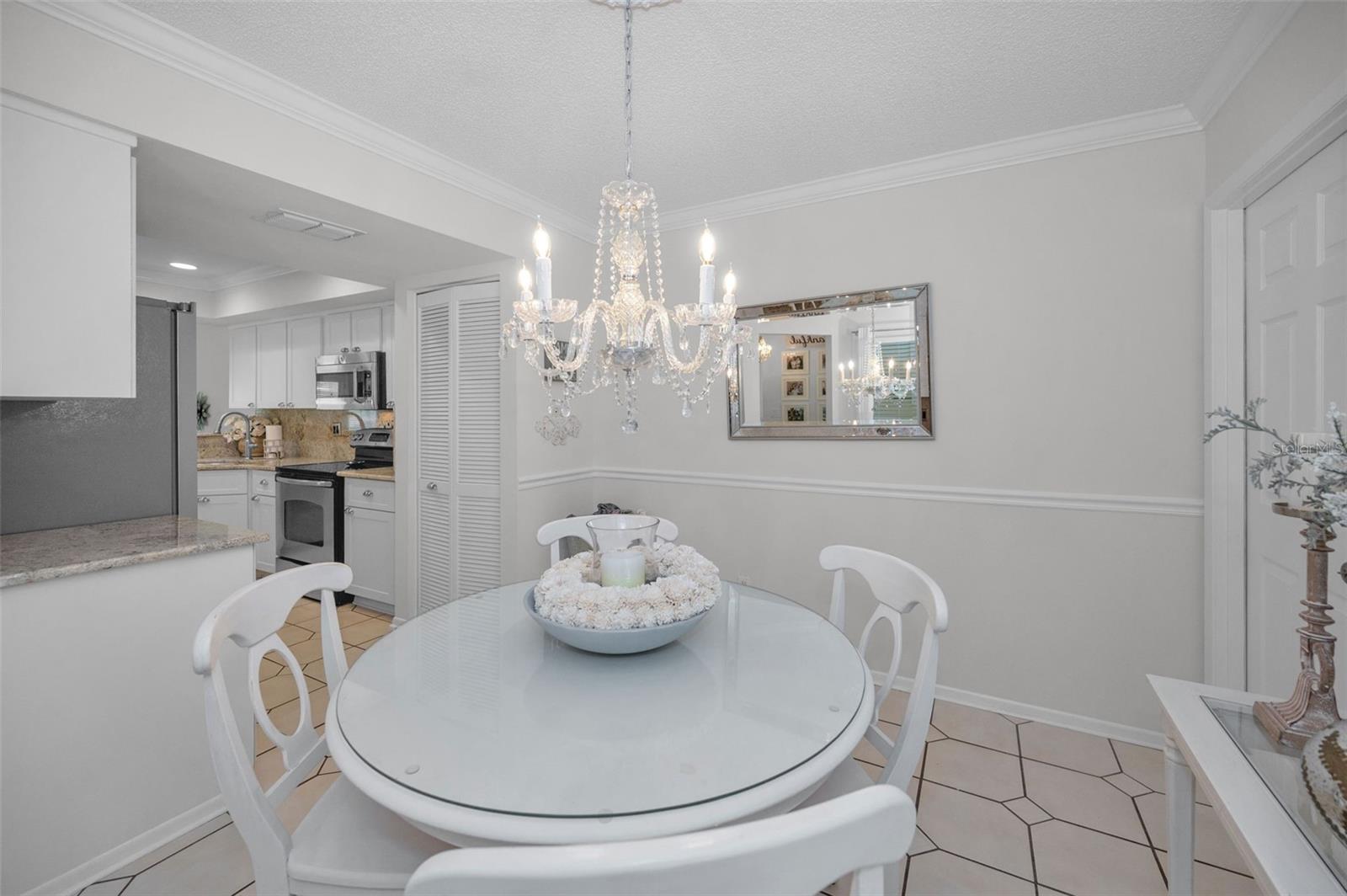 Image 17 of 62 For 1199 Woodfield Court