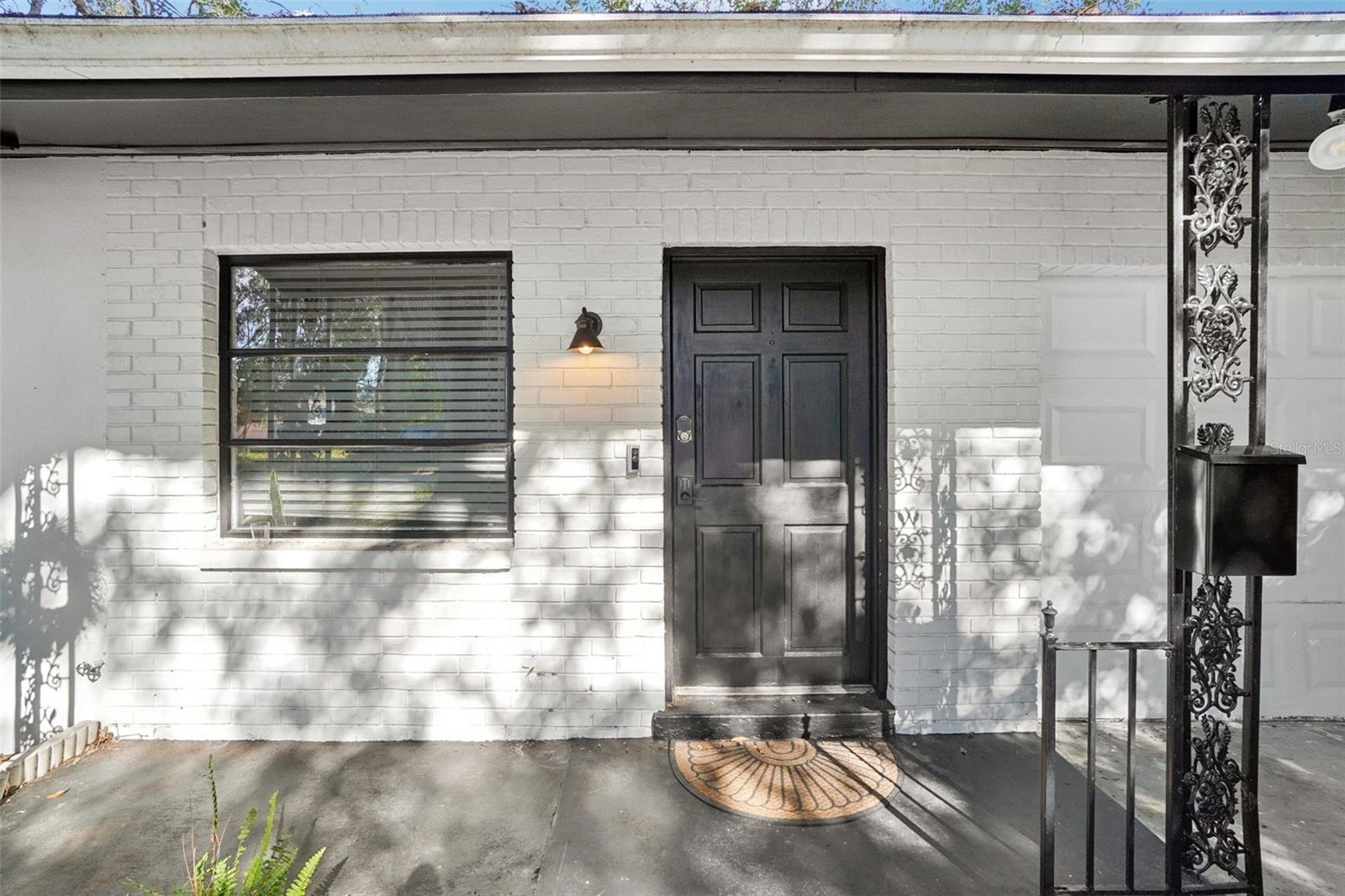 Image 10 of 54 For 162 Lincoln Circle N