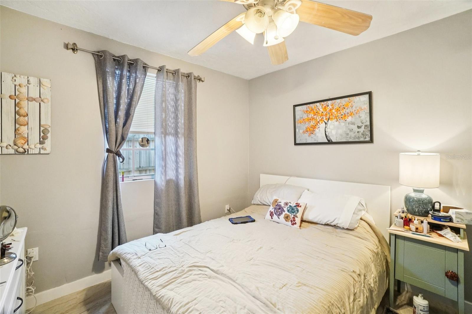 Image 16 of 54 For 162 Lincoln Circle N