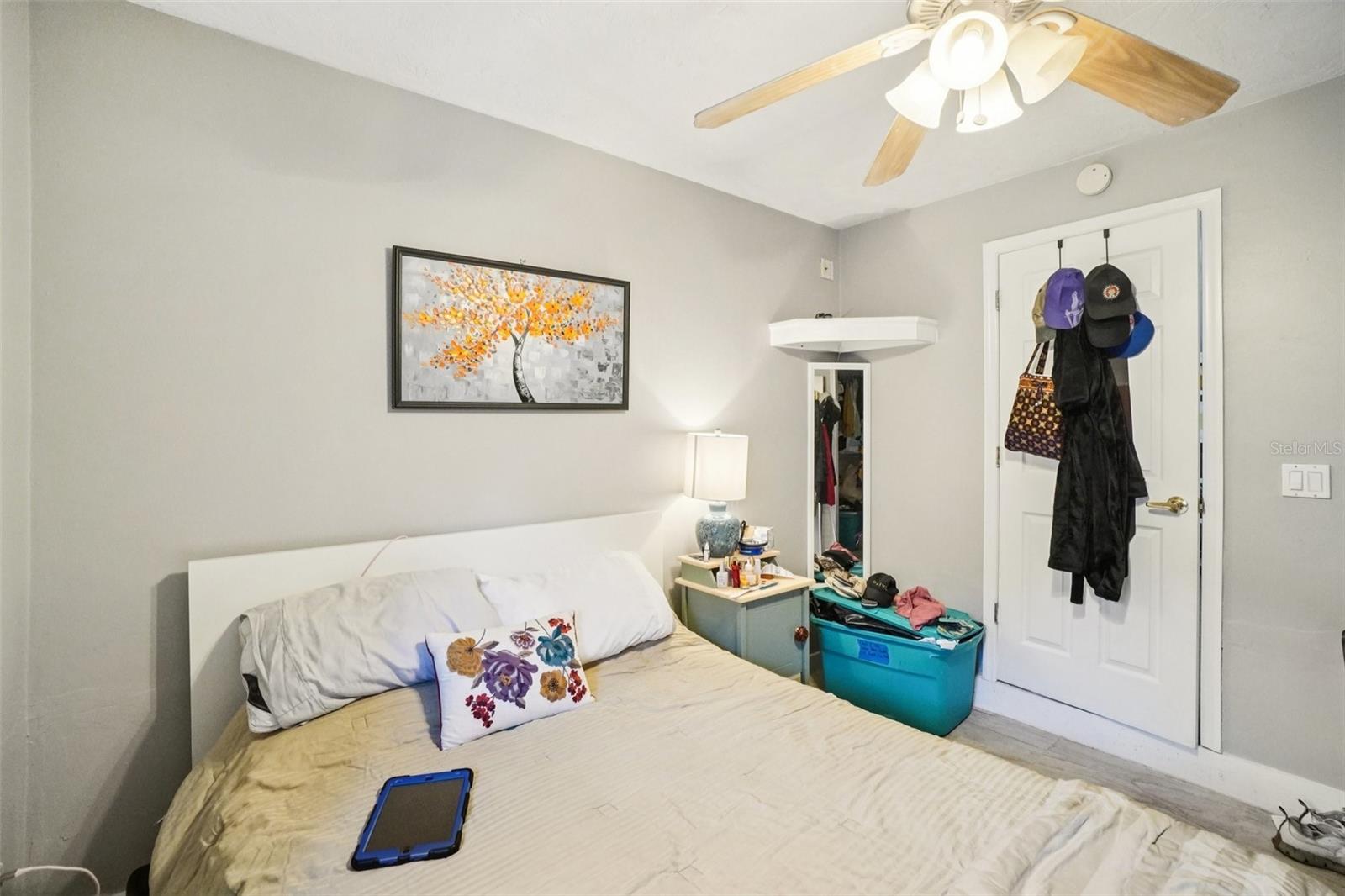 Image 18 of 54 For 162 Lincoln Circle N