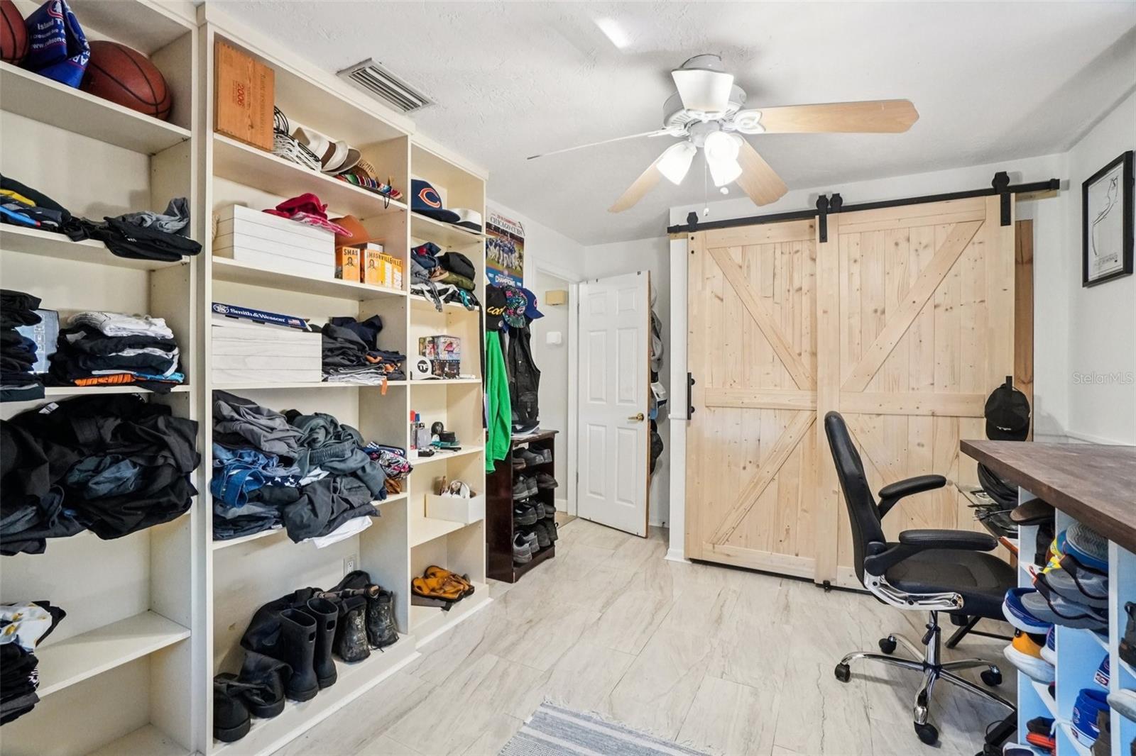 Image 49 of 54 For 162 Lincoln Circle N